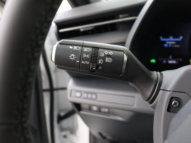 Lexus LBX Emotion 2WD Advanced Pack | HUD | Mark Levinson