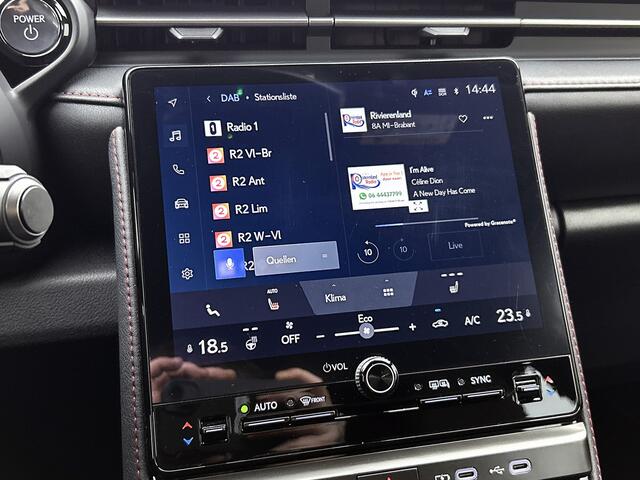 Lexus LBX Emotion 2WD | Tech Pack | Geperforeerde Stoelen | Bi-Tone Metallic |