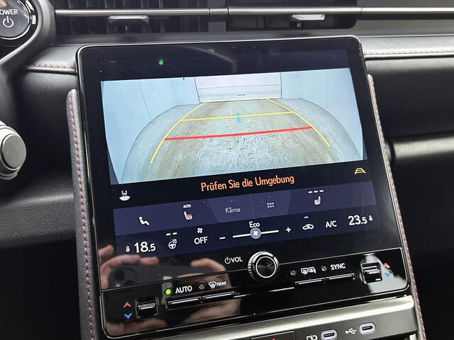 Lexus LBX Emotion 2WD | Tech Pack | Geperforeerde Stoelen | Bi-Tone Metallic |