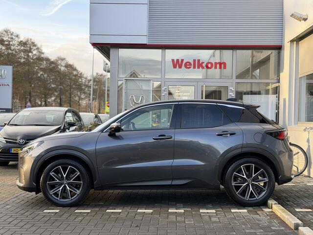 Lexus LBX Emotion Bi-Tone 2WD | GEEN AFLEVERKOSTEN | Dodehoekdetectie, Elektrische achterklep, Lederen bekleding