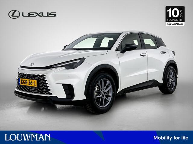 Lexus LBX Business Line 2WD | Navigatie | Stoel- en Stuurverwarming | Parkeersensoren voor + achter |