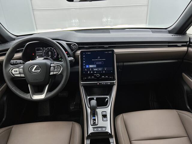Lexus LBX Elegant 2WD | 18" LM Velgen | Stoelverwarming | Leder |