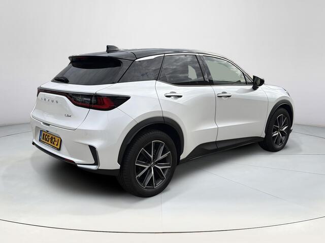 Lexus LBX Emotion 2WD Tech Pack