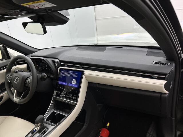 Lexus LBX Elegant 2WD | Leder | Stoelverwarming | 18" LM |