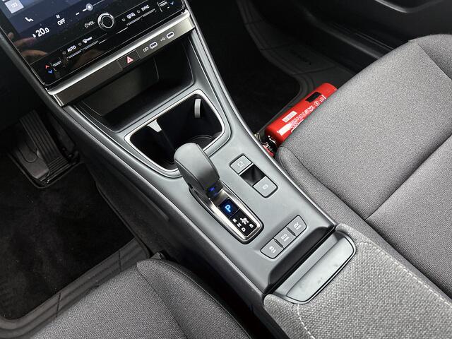 Lexus LBX 2WD | BTW Voertuig | Premium uitgevoerd |