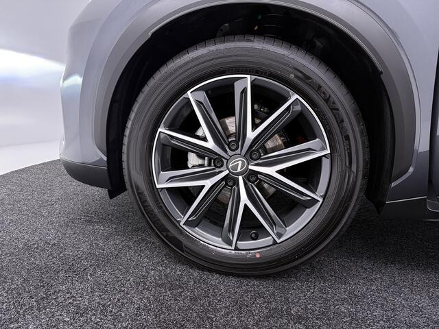 Lexus LBX Cool AWD | Premium Pack | BLS |