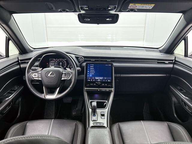 Lexus LBX Relax 2WD | BTW voertuig | Blind Spot monitor | Lederen bekleding | stoel en stuurverwarming | Elektrisch verstelbaar stoel Met geheugen | Cruise Control Adaptive | Sensoren V+A | Onderweg-naar-dealer