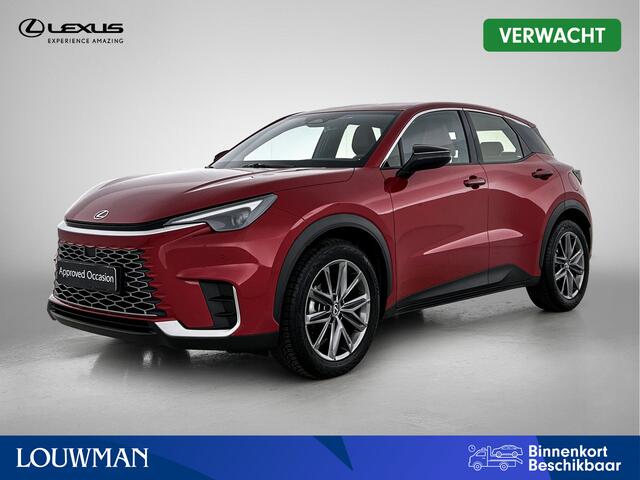Lexus LBX Relax 2WD | BTW voertuig | Bruin Leder | Blind Spot Monitor | Elektrisch verstelbare bestuurdersstoel met geheugen | Navigatie | Apple CarPlay/Android Auto | Cruise Control Adaptive | Stoel+stuurverwar
