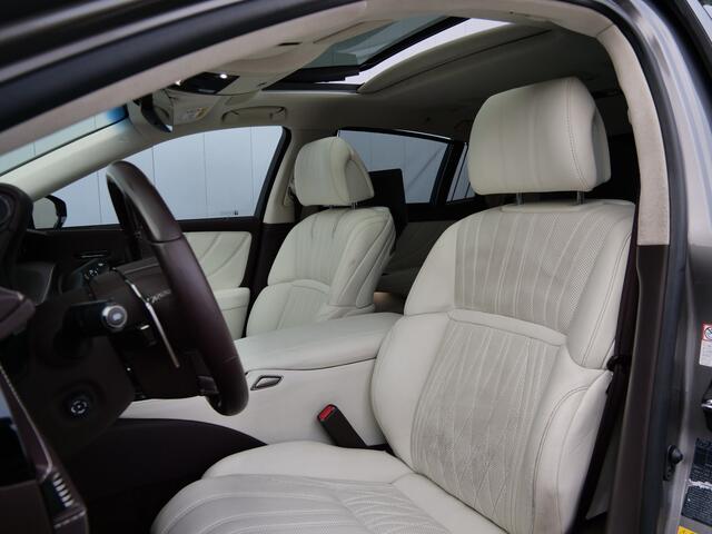 Lexus LS 500h AWD President Line Hybride 359 Pk Automaat Navi / Leer / Schuifdak / Entertainment systeem achter / Camera / Stoelverwarwing en koeling