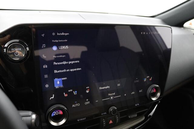 Lexus NX 450h+ AWD Overtrail Line | Afneembare trekhaak | Panoramisch schuif/-kanteldak