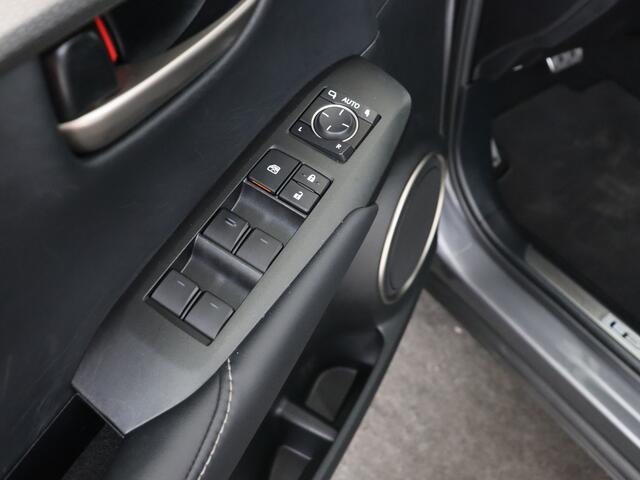 Lexus NX 300h AWD F Sport Line | Sunroof | Adaptieve Cruisecontrol | Sportstoelen |