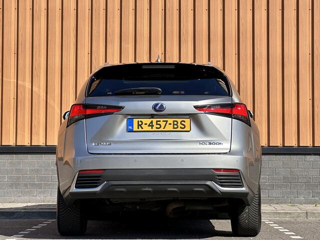 Lexus NX 300h AWD Luxury Line | Schuif/Kanteldak | Cruise Control | Achteruitrijcamera | Keyless Go/Entry | Apple Carplay/Android Auto | Parkeersensoren | DAB | Bluetooth | Stoelverwarming |
