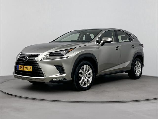 Lexus NX 300h AWD Luxury Edition Limited | Glazen Panoramadak | Groot Navigatie | Zwart Leder interieur |