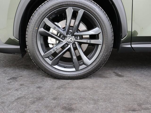 Lexus NX 450h+ AWD President Line | Panoramadak | 360 Camera | HUD | Trekhaak |