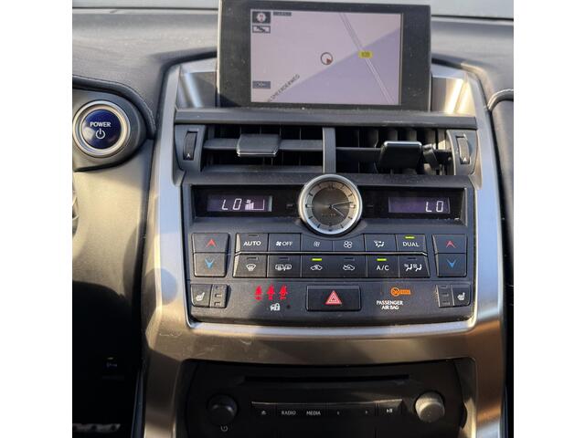 Lexus NX 300h AWD President Line /NAVI/CAMERA/AIRCO/GARANTIE/