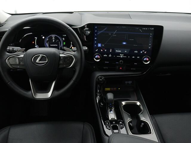 Lexus NX 450h+ Plug-In Hybrid AWD Executive Line | Lexus Link Pro Navigatie | Stoelverwarming en -ventilatie | Stuurverwarming | Head-up Display | 360 graden camera |