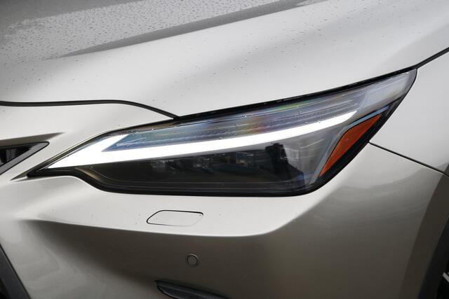 Lexus NX 450h+ AWD President Line | Mark Levinson | HUD | Digitale binnenspiegel |