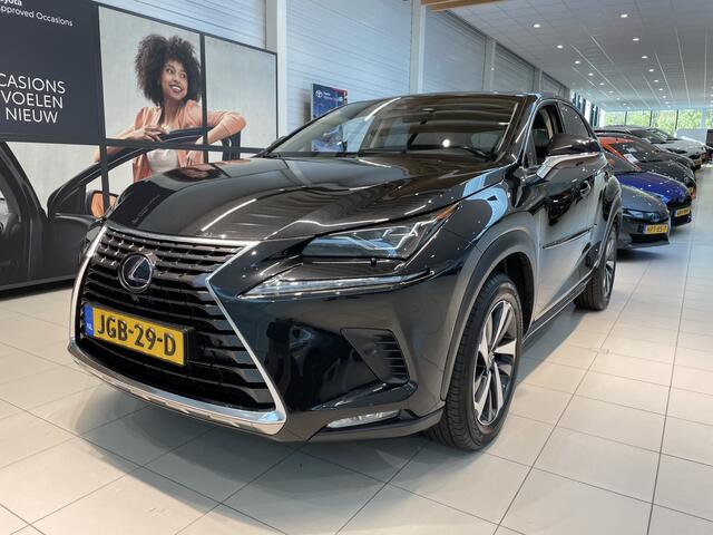 Lexus NX 300h AWD President Line | Mark Levinson | LED koplampen adaptief | HUD | Panoramadak |