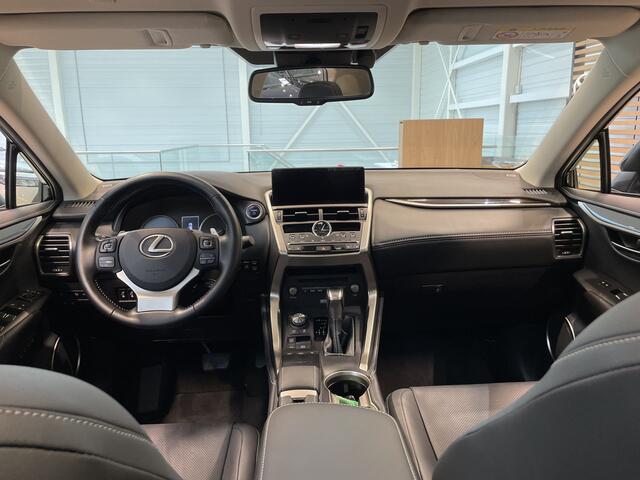 Lexus NX 300h AWD President Line | Mark Levinson | LED koplampen adaptief | HUD | Panoramadak |