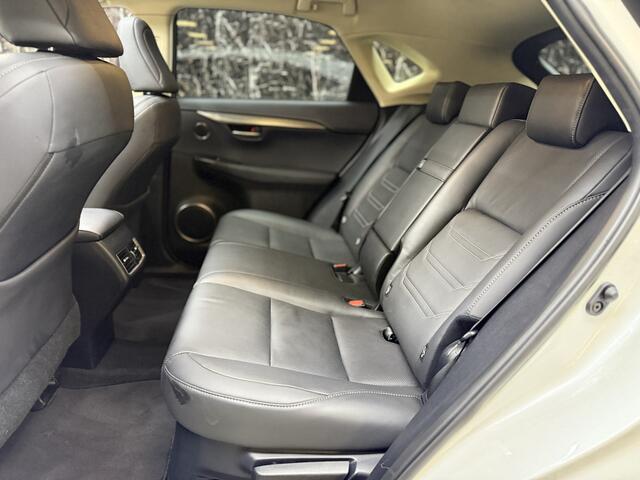 Lexus NX 300h AWD Ultimate Edition