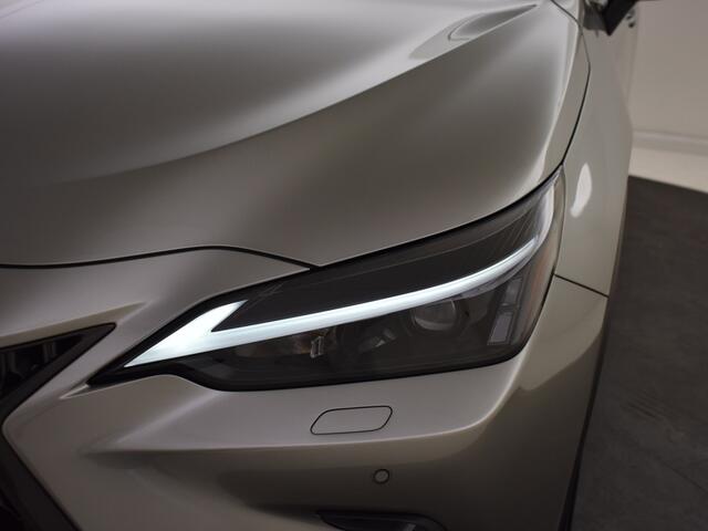 Lexus NX DEMO 450h+ AWD Plug in Hybride Luxury Line | 1500KG Trekhaak