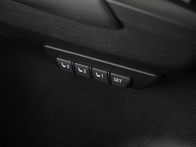 Lexus NX 300h AWD President Line