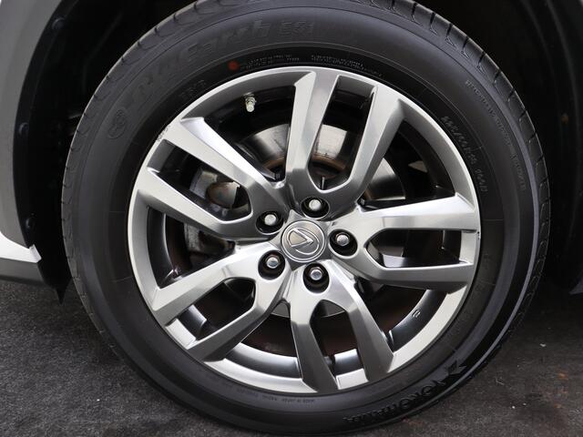 Lexus NX 300h AWD Luxury Line | Sunroof | Elektrische Achterklep | Elektrische Voorstoelen |