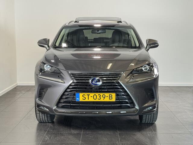 Lexus NX 300h AWD Luxury Line | Schuif-/kantel dak | Elektrische stoelen | Stoelverwarming | Camera |