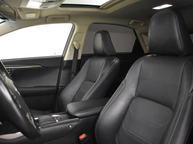 Lexus NX 300h AWD Executive Line | Schuifdak | Stoelverwarming |