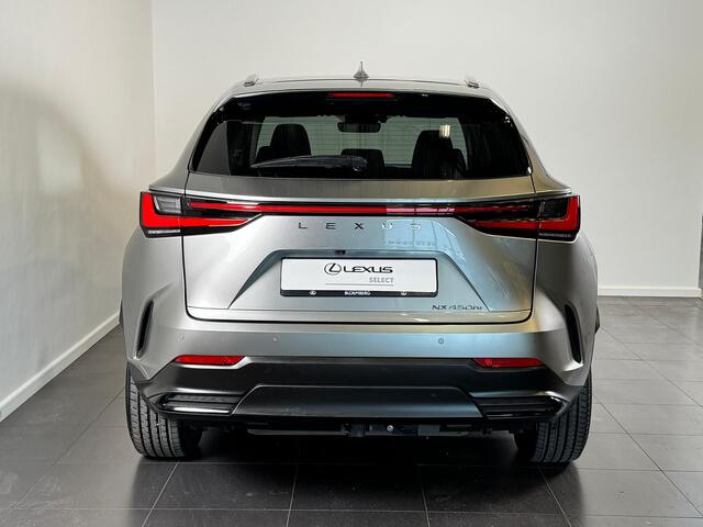 Lexus NX 450h+ AWD Luxury Line | Trekhaak | Stuur -en stoelverwarming | Dodehoekdetectie | Apple Carplay |