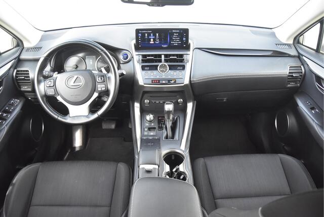 Lexus NX 300h AWD | Safety Pack | Trekhaak
