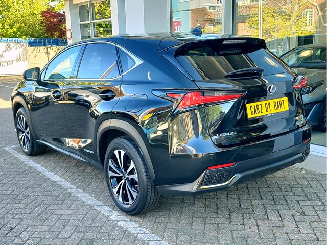 Lexus NX 300h AWD F SPORT LINE AUTOMAAT Head-up Display | Stoelventilatie | Panoramadak
