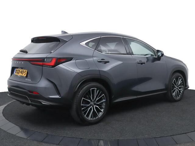 Lexus NX 450h+ AWD Executive Line | Triple Led | Stoelgeheugen | Head-Up Display | Verwarmbaar stuurwiel