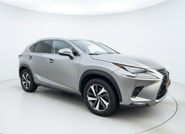 Lexus NX 300h AWD President Line | Trekhaak | Mark-Levinson | Stoelverwarming & Koeling |