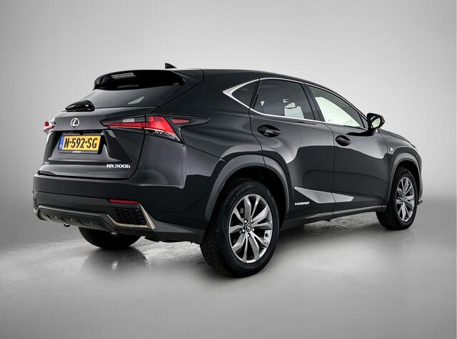 Lexus NX 300h AWD F F SPORT Line | Mark Levinson | Panoramadak | Stoelventilatie |