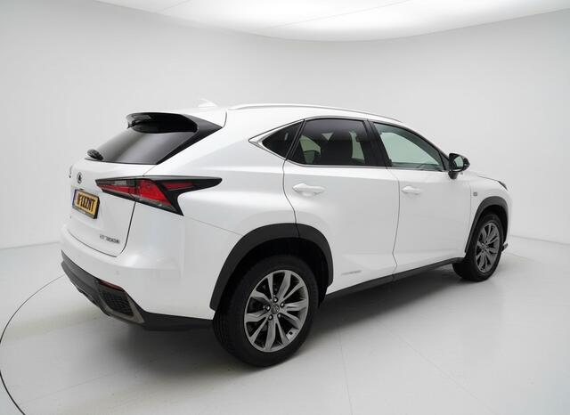 Lexus NX 300h AWD F F SPORT Line | Carplay | Stoelverwarming | Adaptive Cruise |
