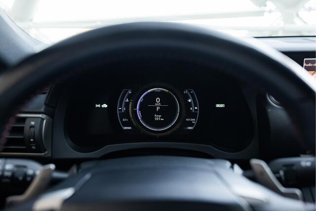 Lexus RC 300h F SPORT Line Limited | Stoelverwarming & Koeling | Adaptive Cruise Control | Stoelgeheugen |