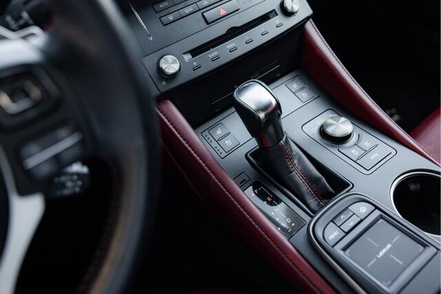 Lexus RC 300h F SPORT Line Limited | Stoelverwarming & Koeling | Adaptive Cruise Control | Stoelgeheugen |