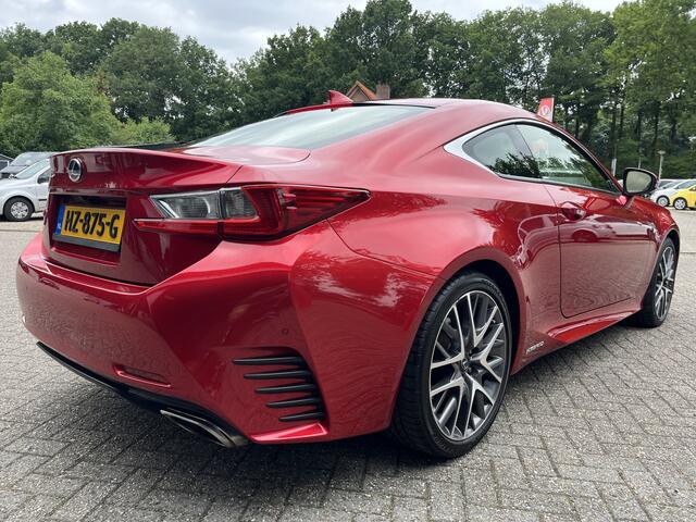 Lexus RC 300h F SPORT Line Dealer Onderhouden