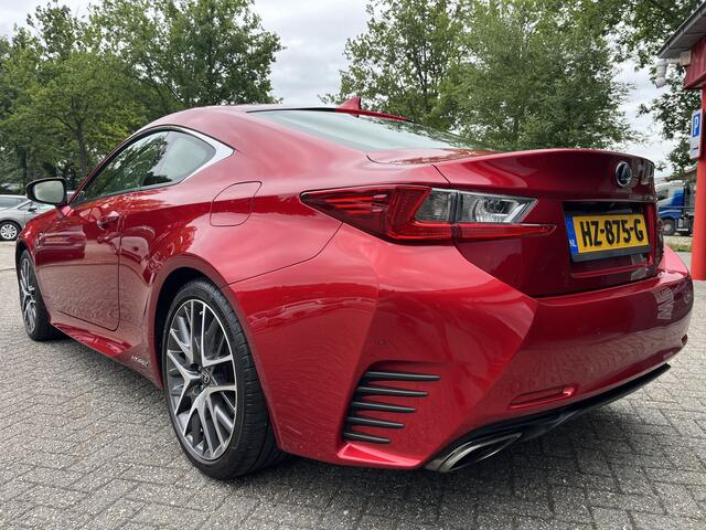 Lexus RC 300h F SPORT Line Dealer Onderhouden
