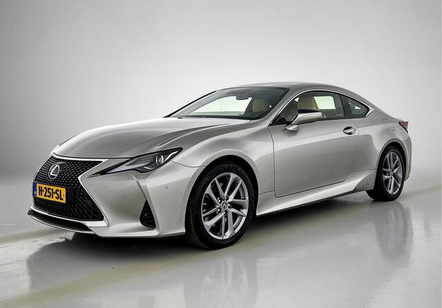 Lexus RC 300h Luxury Line