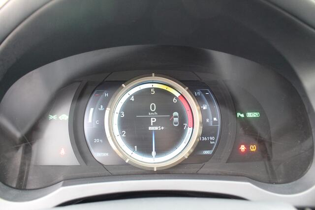 Lexus RC 300h Hybride F-Sport Line I Open dak I Leder I Adaptive Cruise