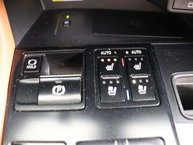 Lexus RX 450h AWD Luxury Line | Stoelverwarming en -ventilatie | Apple Carplay/ Android Auto | Safety System+ |