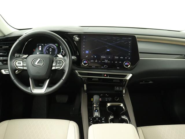 Lexus RX 450h+ Plug-in Hybrid Luxury Line | NL-Auto | Stoelverwarming /- koeling | 21" Lichtmetalen velgen |