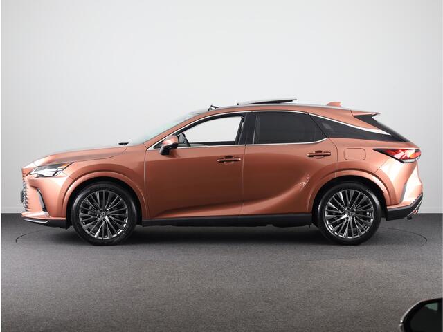 Lexus RX 450h+ Plug-in Hybrid President Line Limited | Afneembare Trekhaak | Alarm klasse 5 Voertuigvolgsysteem inbegrepen | Elektrisch glazen panoramadak |