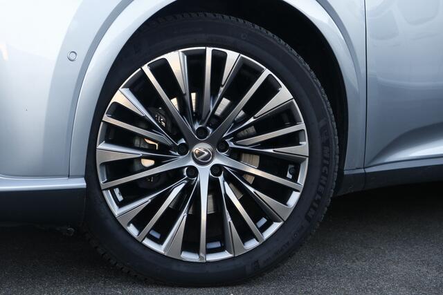 Lexus RX 450h+ Plug-in Hybrid President Line | Mark Levinson