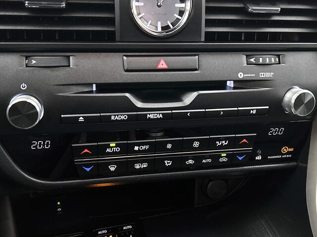 Lexus RX 450h 4WD Luxury Line | Schuifdak | Stoelventilatie | Stoelgeheugen | Stuurverwarwming |