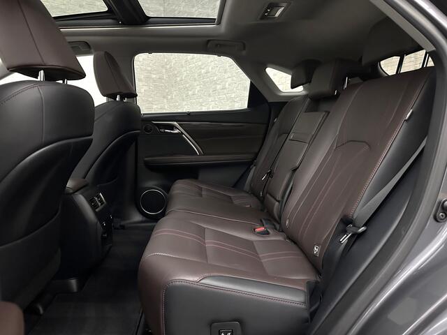 Lexus RX 450h 4WD President Line | Panorama | Origineel NL | 360 Camera | Mark-Levinson Sound | ACC | Stoelventilatie | Leder | Head-Up | Memory | Keyless-Entry | Stoelverwarming V+A | ISO-Glas | Zonwering | LED | Lane-Assist | Dodehoek | DAB | Draadloos Laden |