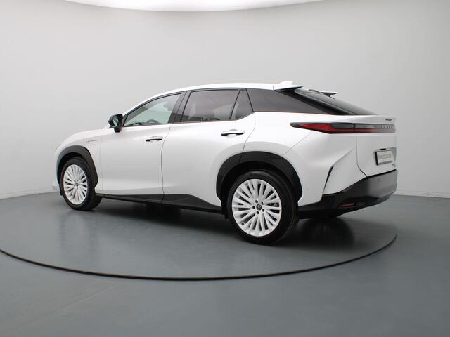 Lexus RZ 450e President Line 71 kWh 360° Camera | Head-Up Display | Parkeersens. v+a | Stoel-/stuurverw. | Stoelventilatie | Panoramadak