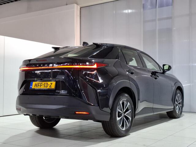 Lexus RZ 450e Comfort Line 71 kWh | 4WD| NIEUW | 17% bijtelling